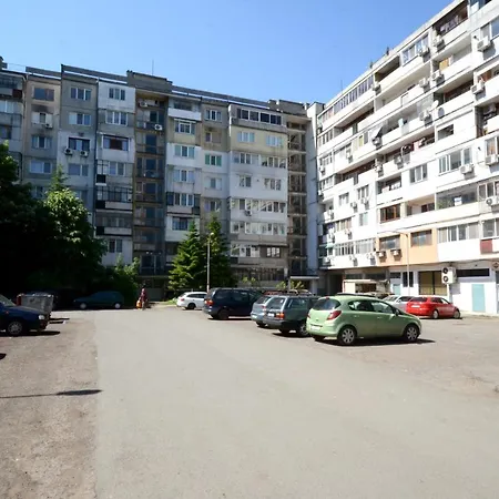 Vaillet Holidays Apartment Burgas